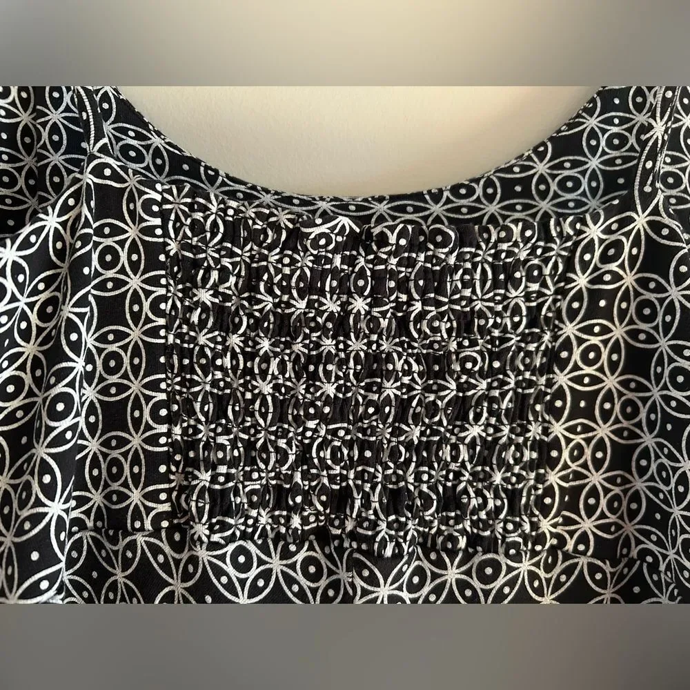 Madison Dress Black and White Geometric Patterned Size Small Sundress